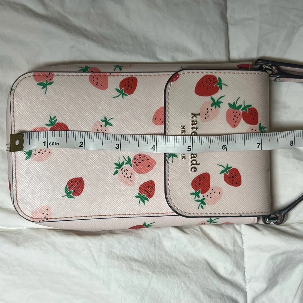 🍓Kate Spade Strawberry Print Phone Crossbody Bag Pink Slim Mini Flap